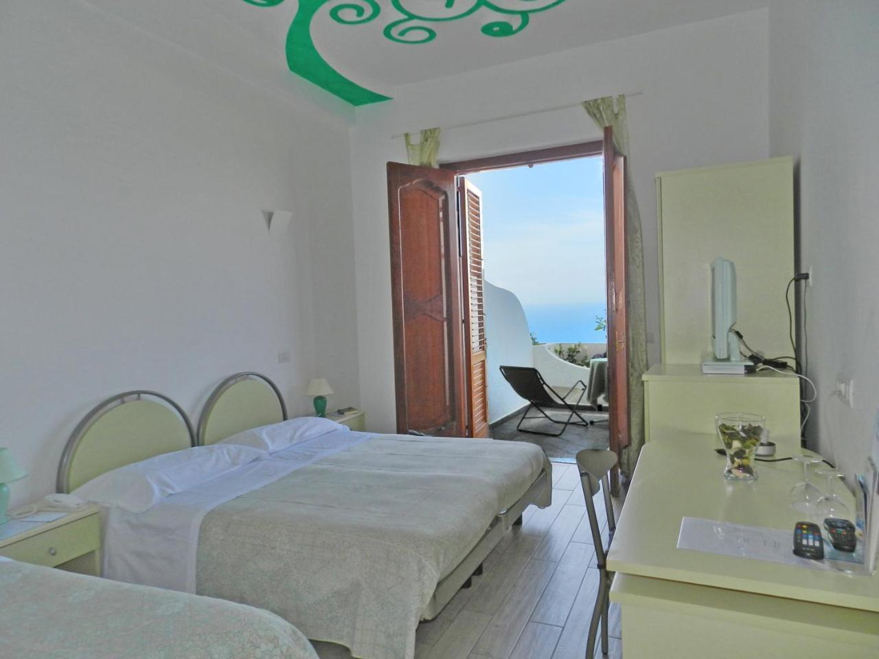 Hotel Holiday Praiano Kültér fotó