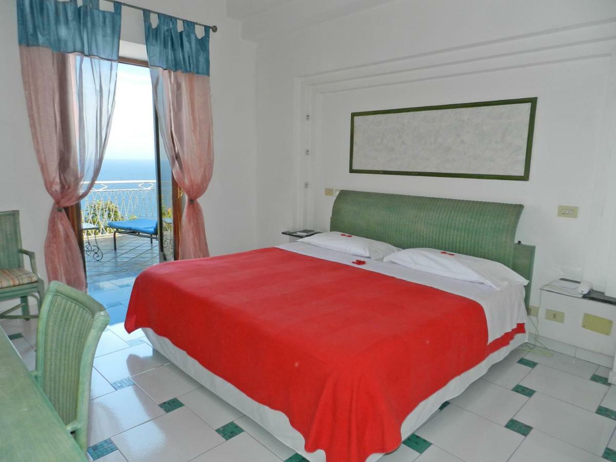 Hotel Holiday Praiano Kültér fotó
